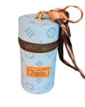 Lipstick-keychain-holder_dlux-scent.webp